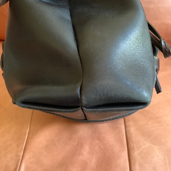 🤎🤍🤎💋Beautiful Authentic Gucci Satchel 👜🤎🤍🤎 - Picture 13 of 14